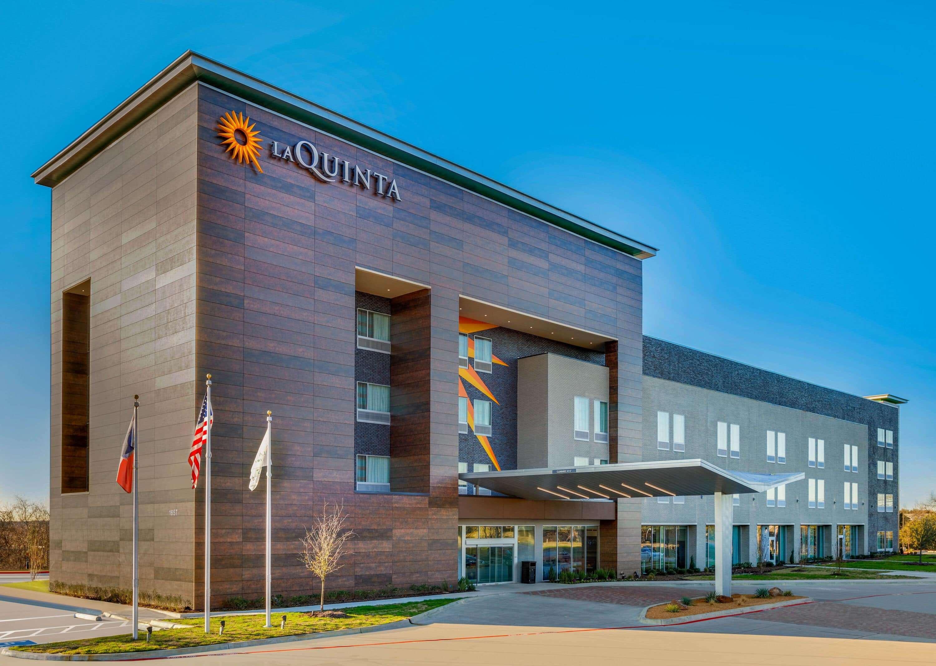 La Quinta Inn & Suites By Wyndham Lewisville Exterior foto